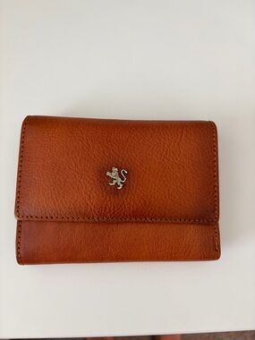 Leather Trifold Wallet in Cognac Brown
